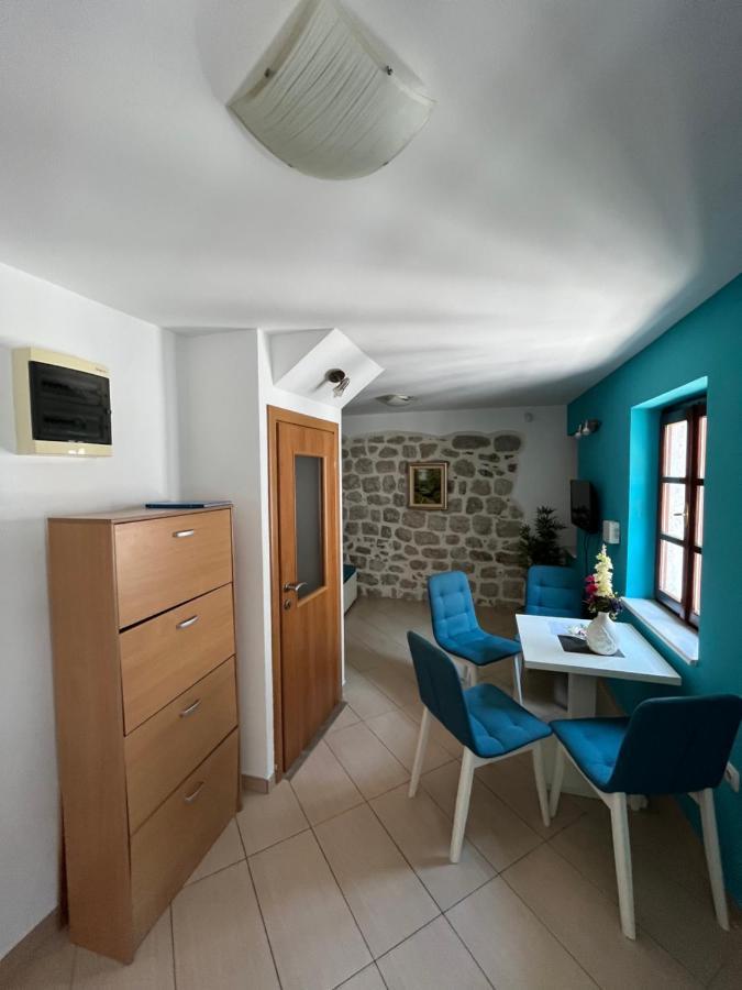 Church Bells Appartement Kotor Buitenkant foto